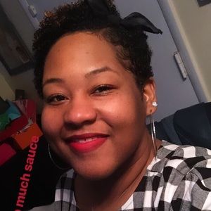 Meet your Posher, Jonora